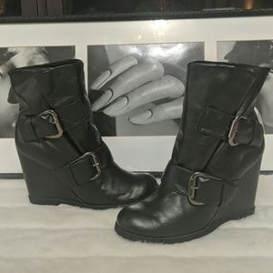 2/$15 Like New MIA Wedge Ankle Boots